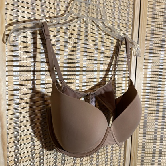 Victoria's Secret Underwire Demi Bra Lightly Padded Beige 34DD - Picture 3 of 15